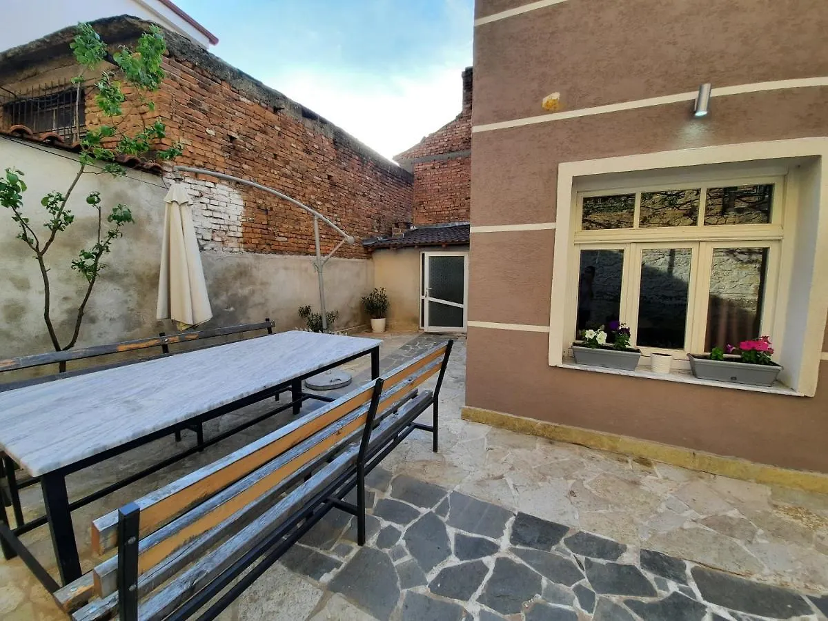 Amelia'S Home Korça Pensionat
